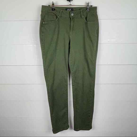 Earl Jeans Pants Womens 8 Green Straight Leg Stretch 5 Pocket Casual Jeans - Picture 1 of 7